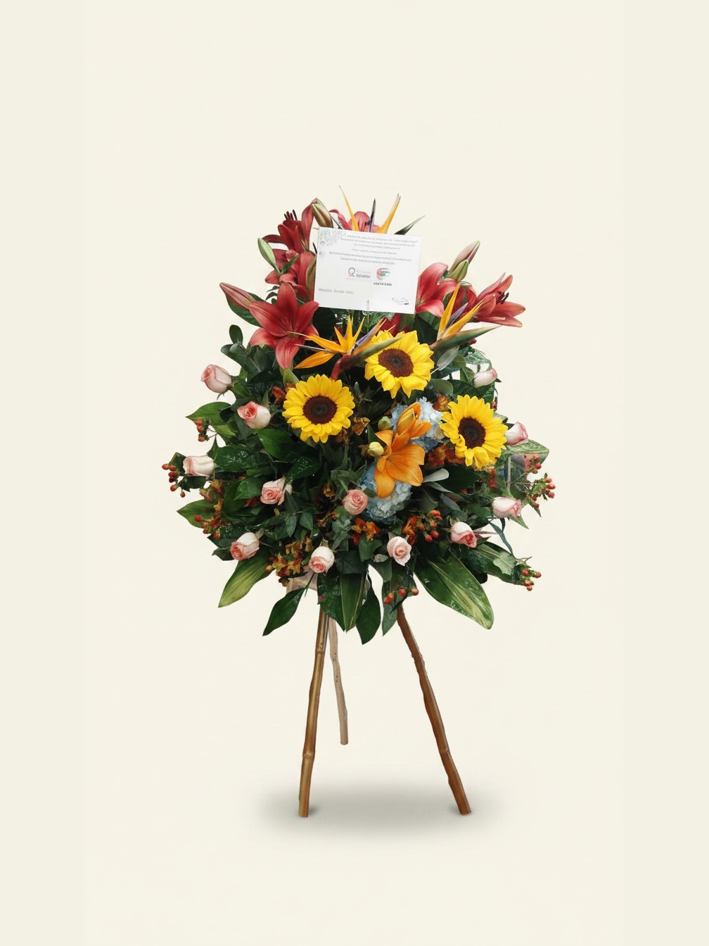 CE-05 · Tripode — Florería Mely Flor
